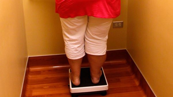 Почти половина мужчин и более трети женщин в РФ имеют избыточный вес