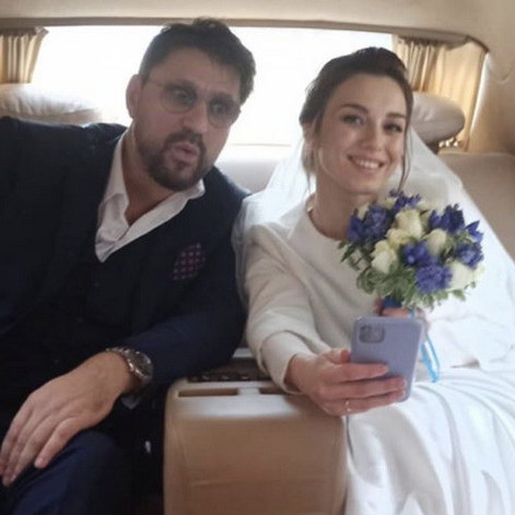 Звезда сериала «Счастливы вместе» женился в четвертый раз
