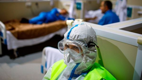 В России за сутки выявили 15 099 новых случаев заражения коронавирусом